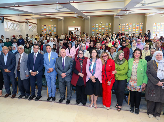 «من بطولات أكتوبر إلى بناء الجمهورية الجديدة».. ندوة بالمعهد العالي للإعلام وفنون الاتصال لتعزيز الوعي الوطني لدى الشباب