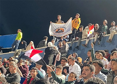 مشاركة وفد من طلاب المعهد العالى للهندسة فى مؤازرة منتخب مصر 
