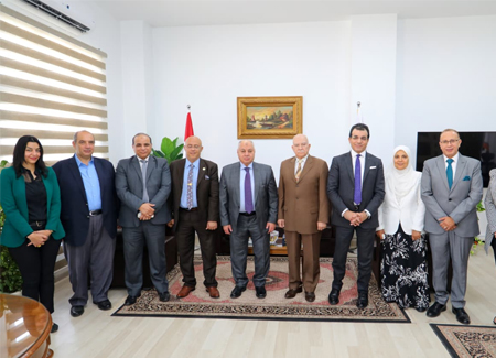 المعهد العالي للعلوم الإدارية ينظم ندوة حول "الإدمان الإلكتروني وأثره على الحياة الاجتماعية"