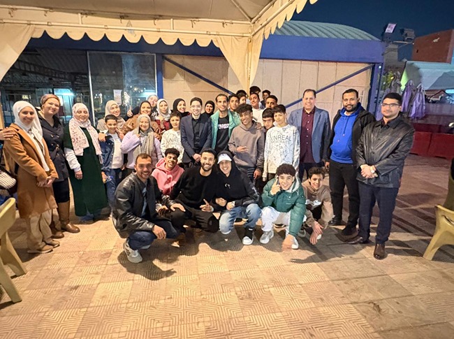 طلاب المعهد المصري العالي للسياحة والفنادق ينظمون فعالية إفطار صائم وتوزيع ملابس العيد للأطفال بمؤسسة الزكاة