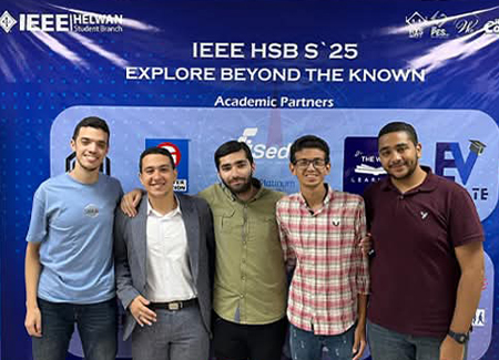 طالب  يحقق إنجازًا في مسابقة IEEE Helwan