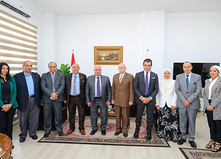 ندوة "الإدمان الإلكتروني وأثره على الحياة الاجتماعية"