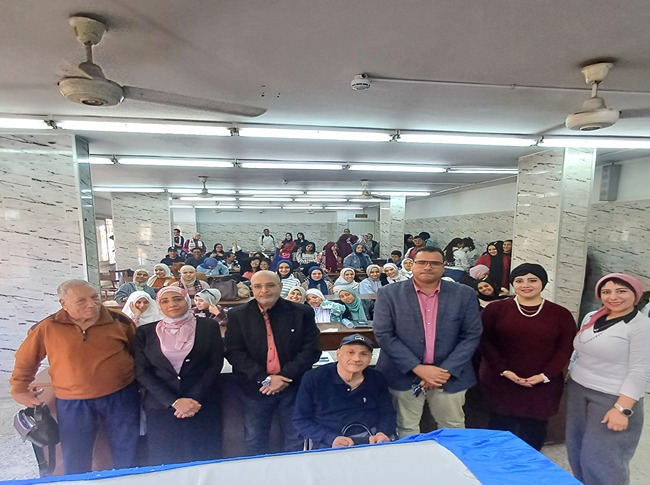 نظّم المعهد العالي للغات بمصر الجديدة ندوة بعنوان “ نظريات الترجمة بين القديم والحديث ”