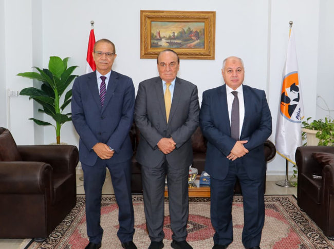 بحضور اللواء د. سمير فرج .. المعهد العالي للإعلام ينظم ندوة تثقيفية عن انتصارات أكتوبر