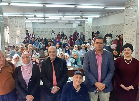 ندوة "نظريات الترجمة بين القديم والحديث"