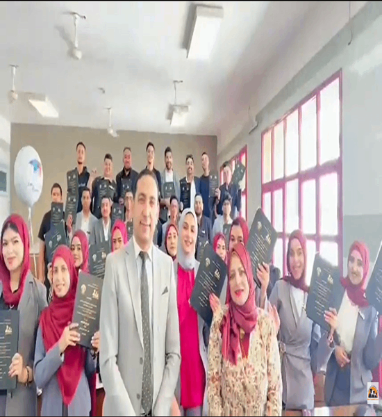 إبداع وتميّز طلابي خلال مناقشة مشاريع التخرج والإلقاء بالمعهد العالي للخدمة الاجتماعية 🎓