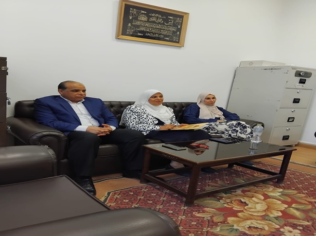 المعهد العالي للعلوم الإدارية يجري المقابلات الشخصية للمتقدمين لشغل وظيفة معيد