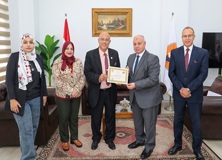 ندوة "السوشيال ميديا وحروب الفكر" بالمعهد العالي للخدمة الاجتماعية