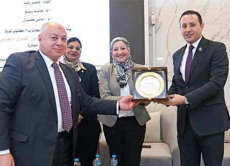 ندوة نقاشية  فى اطار مبادرة  "ابنى وعيك .. البداية من عندك