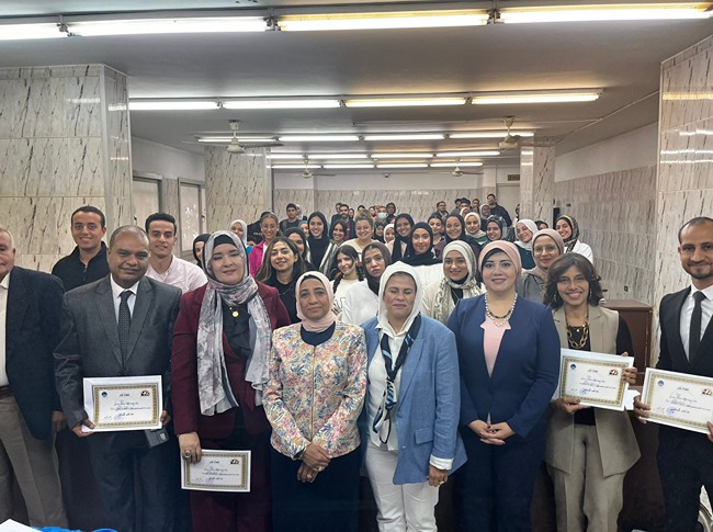 قسم اللغة الإسبانية بالمعهد العالي للغات ينظم ندوة حول فرص العمل للخريجين