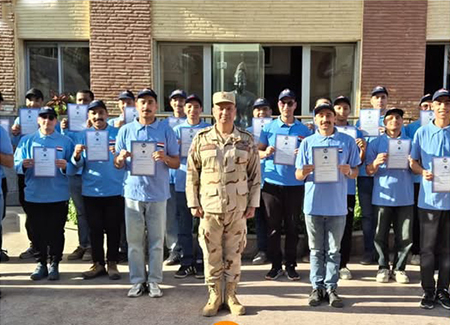 مشاركه في دورة التربية العسكرية رقم (51) 