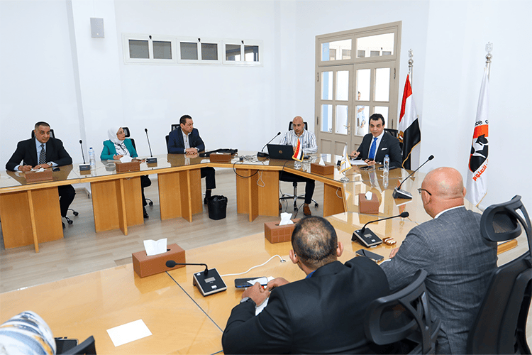 لقطات من اجتماع مركز ضمان الجودة لمناقشة تطوير الأداء الأكاديمي والارتقاء بالعملية التعليمية بمعهد اقتصاد