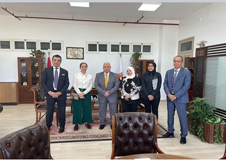 ندوة بعنوان التعريف بالخدمات المالية وغير المالية بجهاز تنمية المشروعات المتوسطة والصغيرة ومتناهية الصغر