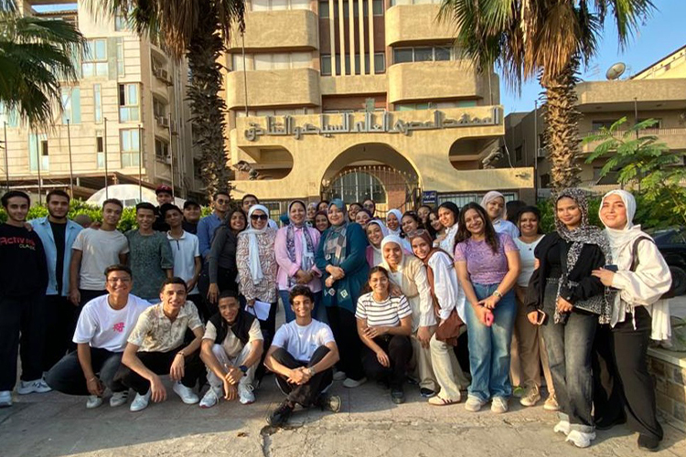 زيارة ميدانية إلى سقارة ودهشور وميت رهينة 