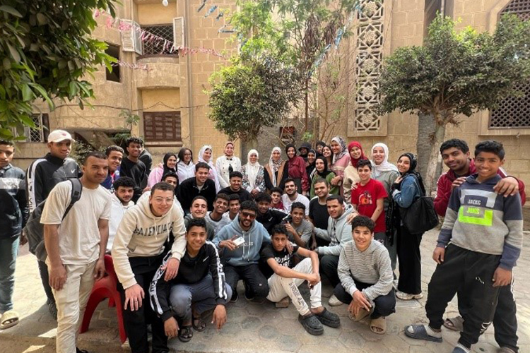 فى إطار المشاركة الاجتماعية نظم المعهد المصرى العالى للسياحة والفنادق زيارتين لاحدى دور الرعاية بمؤسسة الزكاة  ودار رعاية المسنين بشبرا 
